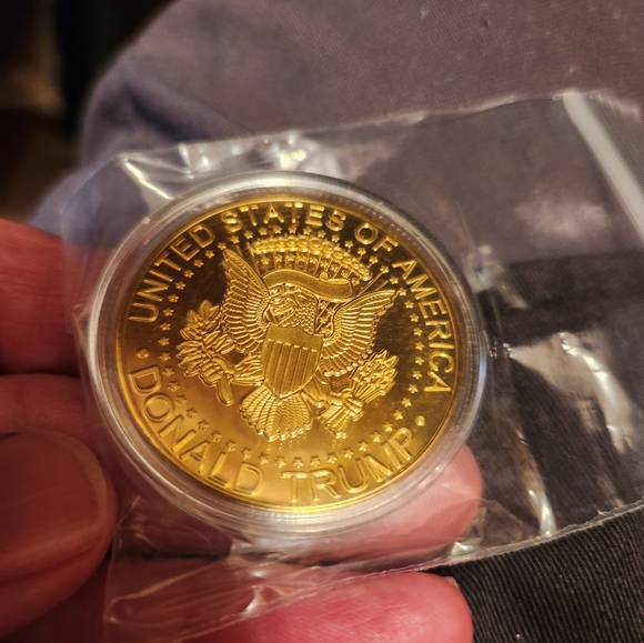 Make america great again coin - Picture 4 of 4